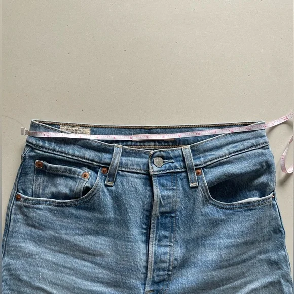 Levi’s Ribcage Straight Jean - Picture 5 of 9